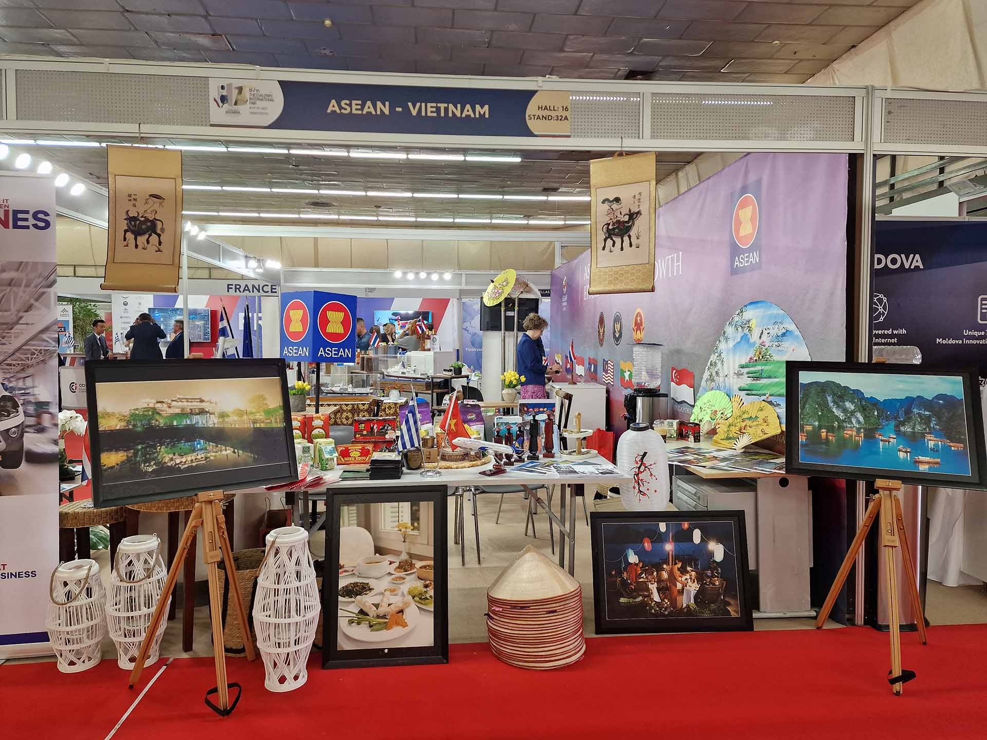 Đại sứ quán Việt Nam tại Hy Lạp tham dự Hội chợ quốc tế Thessaloniki 2023 Đại sứ quán Việt Nam tại Hy Lạp tham dự Hội chợ quốc tế Thessaloniki 2023