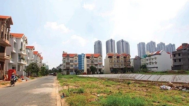 Bất động sản mới nhất: Đất nền ở giai đoạn ‘điểm lạnh’, giá chung cư Đà Nẵng cao ngất ngưởng, có hiện tượng ‘bắt tay nhau’ đẩy giá?