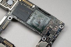 Huawei sử dụng công nghệ bộ nhớ cũ trên smartphone Mate 60 Pro