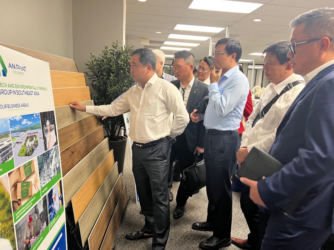 Hội nghị xúc tiến đầu tư tỉnh Hải Dương 'Kết nối - Hợp tác - Đồng hành' tại Houston, Hoa Kỳ