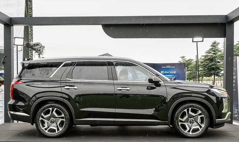 Hyundai Palisade Prestige bản 6 chỗ ngồi cao cấp nhất, giá 1,589 tỷ đồng
