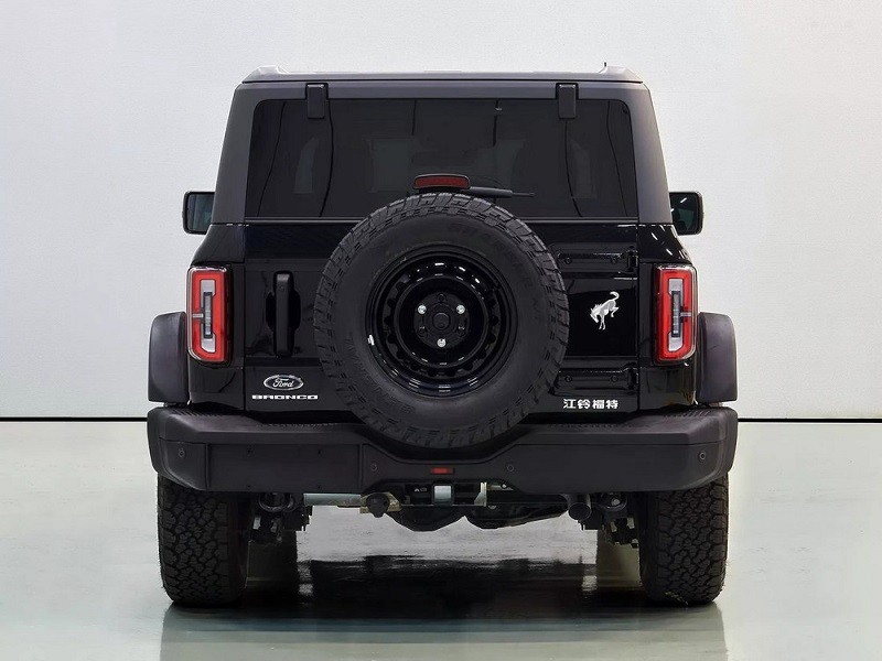 Cận cảnh SUV địa hình Ford Bronco sắp ra mắt thị trường Trung Quốc Cận cảnh SUV địa hình Ford Bronco sắp ra mắt thị trường Trung Quốc