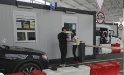 Ba Lan cấm ô tô mang biển số Nga nhập cảnh, Czech lên tiếng ủng hộ nhiệt tình