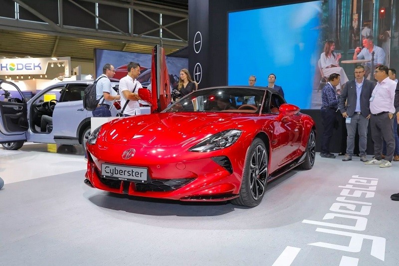 Lộ diện hình ảnh MG Cyberster 2024 tại Việt Nam