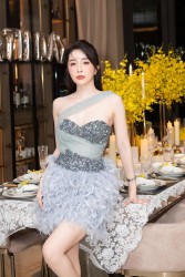 Sao Việt: NSND Thu Hà 'hack tuổi' cực đỉnh, Đoàn Thiên Ân đẹp dịu dàng