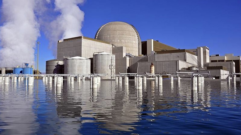 Palo Verde NPP, Nhà máy điện hạt nhân lớn nhất của Mỹ (bang Arizona) với 3 tổ máy, công suất mỗi tổ 1400 MW Palo Verde NPP, Nhà máy điện hạt nhân lớn nhất của Mỹ (bang Arizona) với 3 tổ máy, công suất mỗi tổ 1400 MW