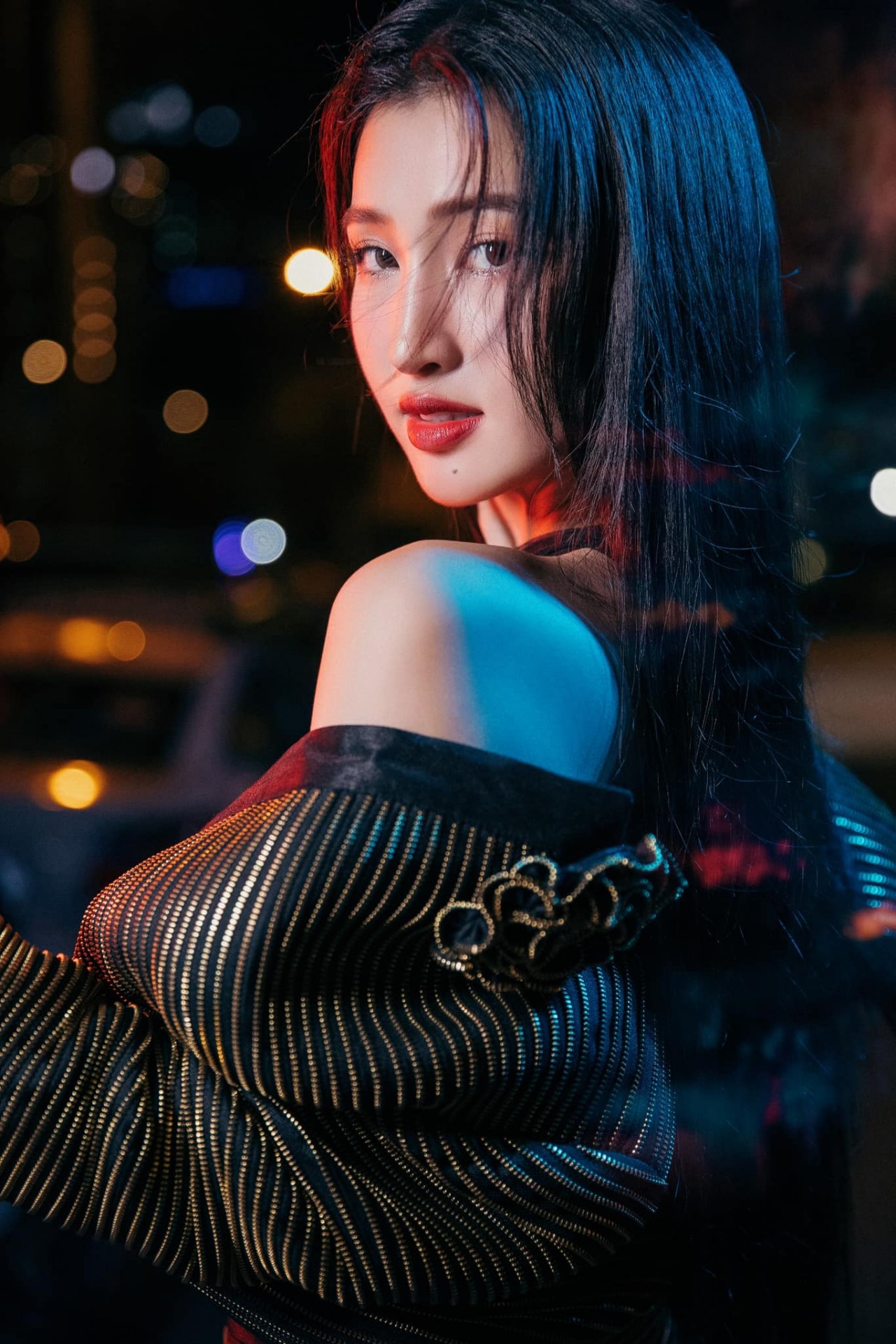 Á hậu Phương Nhi 'lột xác' ngoạn mục trong bộ sưu tập mới của Lê Thanh Hòa Á hậu Phương Nhi 'lột xác' ngoạn mục trong bộ sưu tập mới của Lê Thanh Hòa