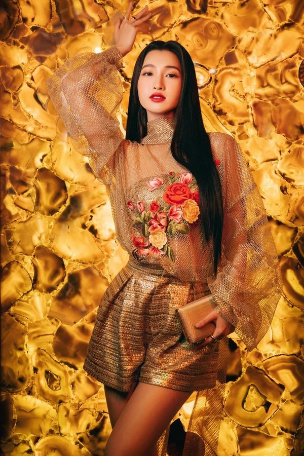 Á hậu Phương Nhi