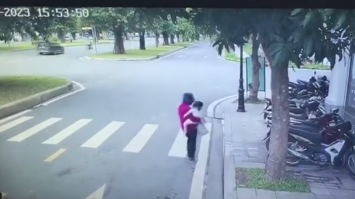 Vụ bắt cóc cháu bé 21 tháng: Khẩn trương truy bắt đối tượng gây án