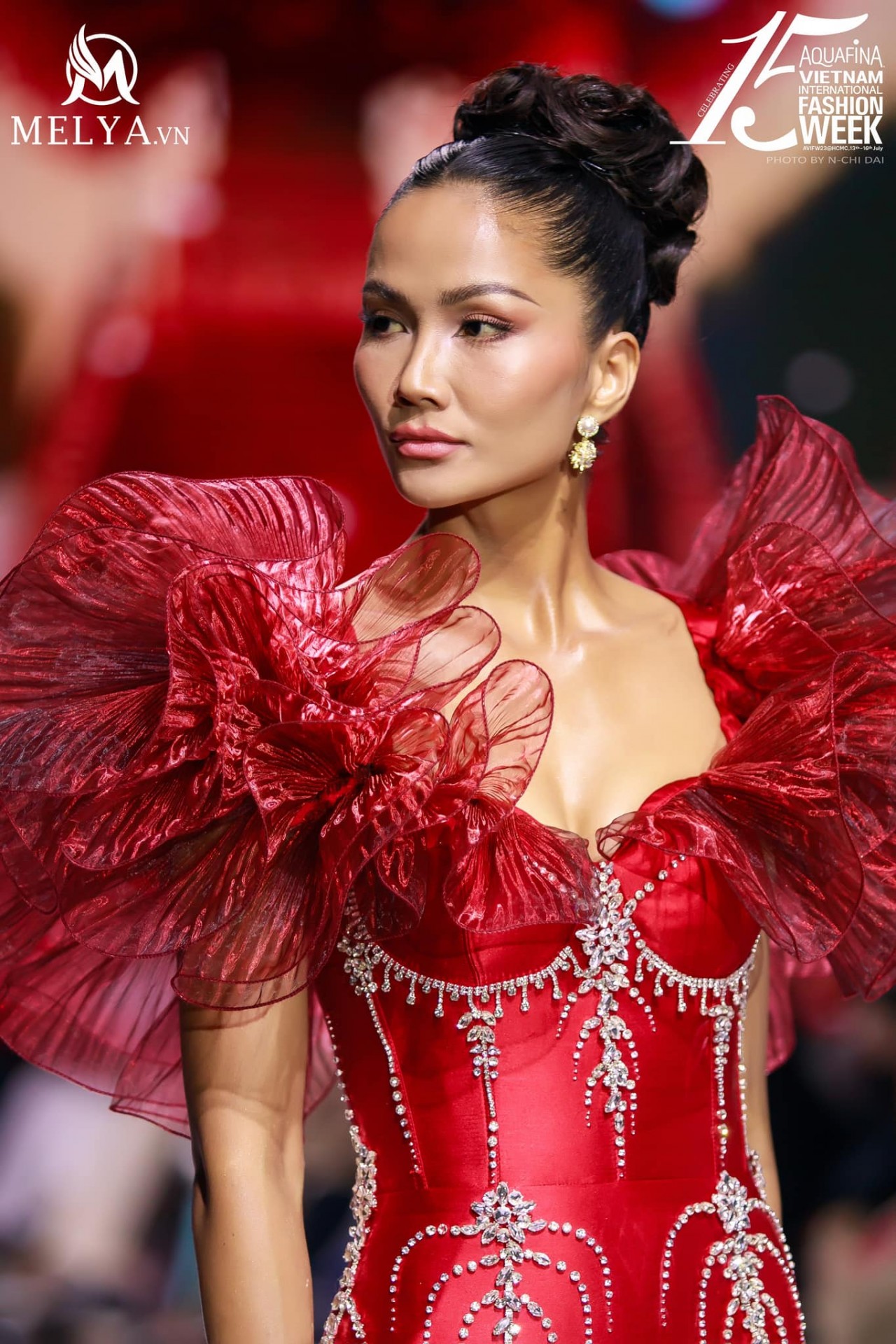 Hoa hậu H'Hen Niê Hoa hậu H'Hen Niê