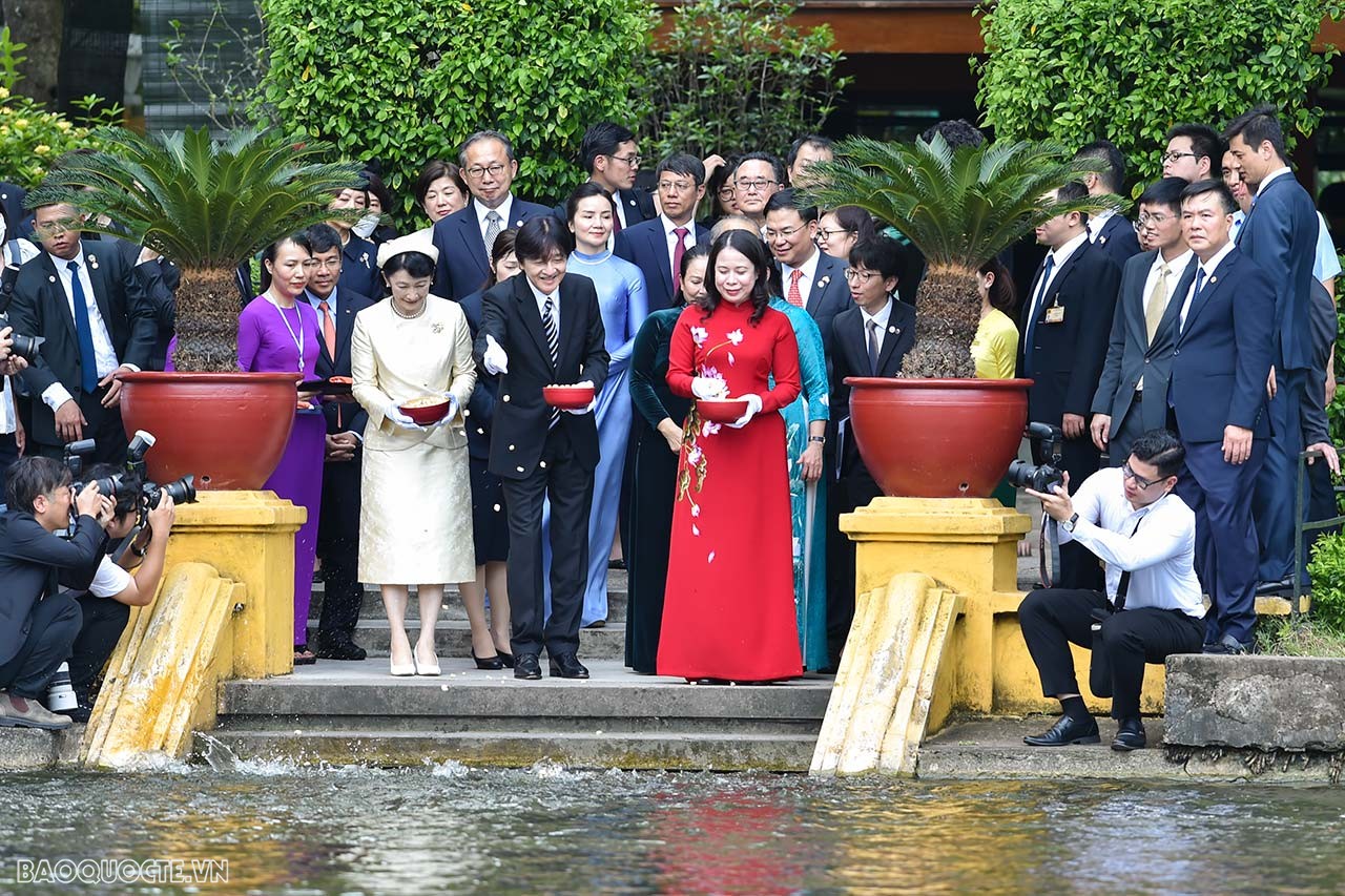 Sáng ngày 21/9, tại Phủ Chủ tịch, Phó Chủ tịch nước Võ Thị Ánh Xuân đã chủ trì lễ đón Hoàng Thái tử Nhật Bản Akishino và Công nương Kiko thăm chính thức Việt Nam theo lời mời của Nhà nước Cộng hòa xã hội chủ nghĩa Việt Nam. (Ảnh: Anh Sơn) Sáng ngày 21/9, tại Phủ Chủ tịch, Phó Chủ tịch nước Võ Thị Ánh Xuân đã chủ trì lễ đón Hoàng Thái tử Nhật Bản Akishino và Công nương Kiko thăm chính thức Việt Nam theo lời mời của Nhà nước Cộng hòa xã hội chủ nghĩa Việt Nam. (Ảnh: Anh Sơn)