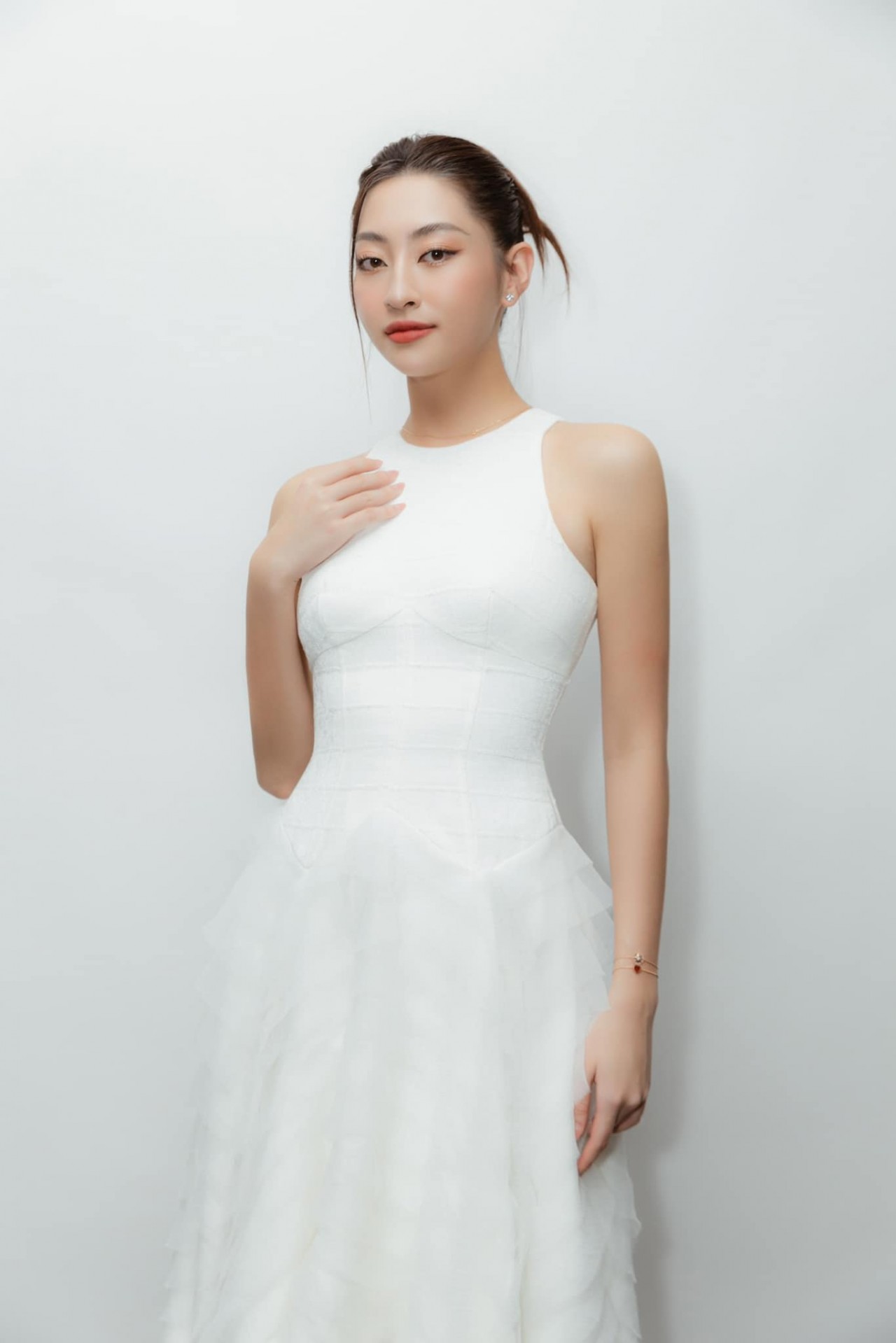 Hoa hậu Lương Thùy Linh