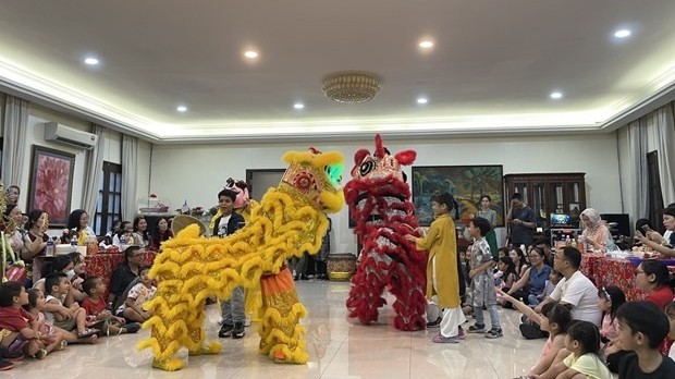 Thiếu nhi Việt Nam tại Malaysia vui đón Tết Trung thu