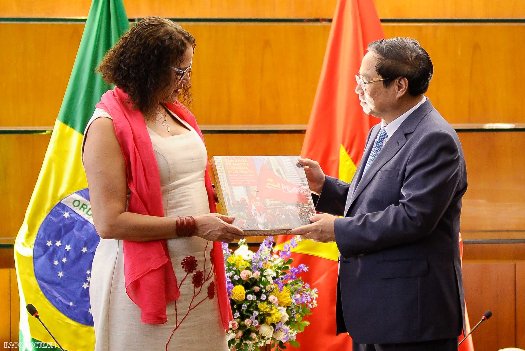 Thủ tướng tiếp Lãnh đạo Đảng Cộng sản Brazil