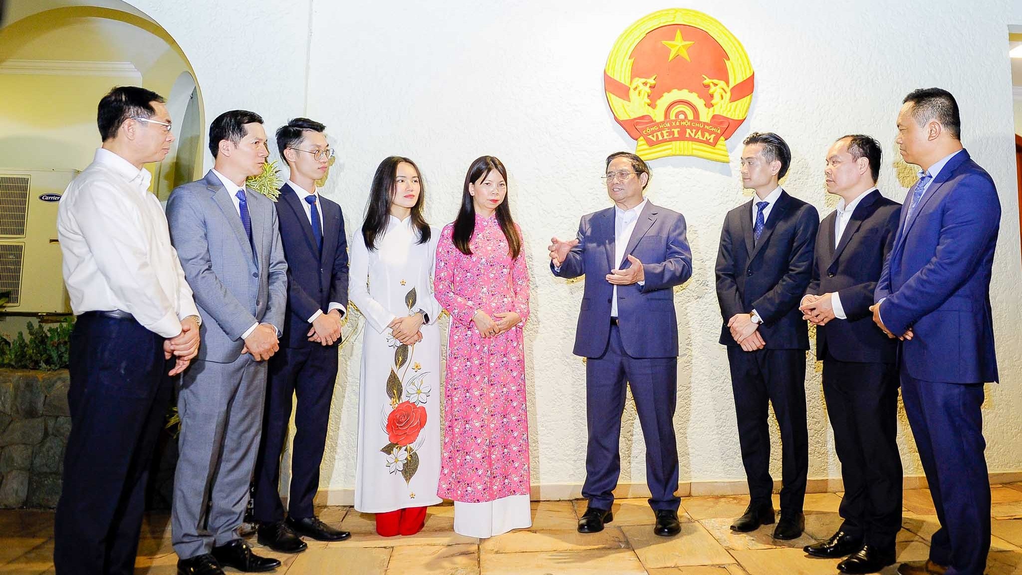 Thủ tướng biểu dương Đại sứ quán 'người ít, việc nhiều' nhưng đoàn kết thúc đẩy quan hệ Việt Nam-Brazil
