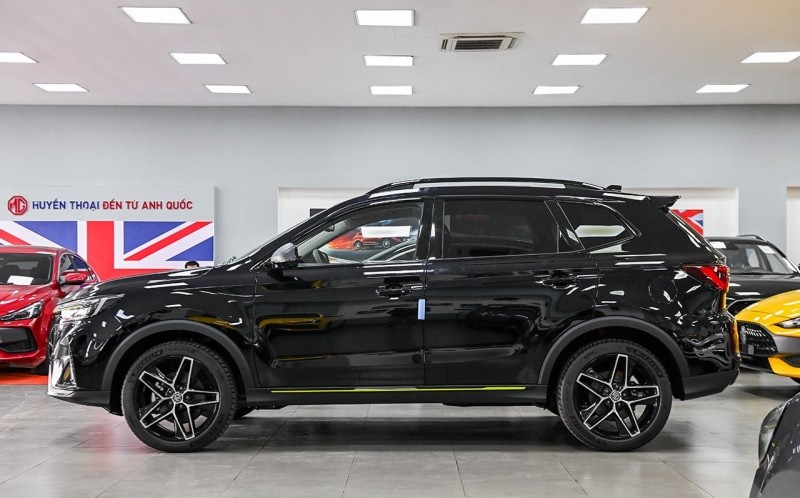 Cận cảnh MG RX5 phiên bản Lux vừa ra mắt tại Việt Nam, giá 829 triệu đồng