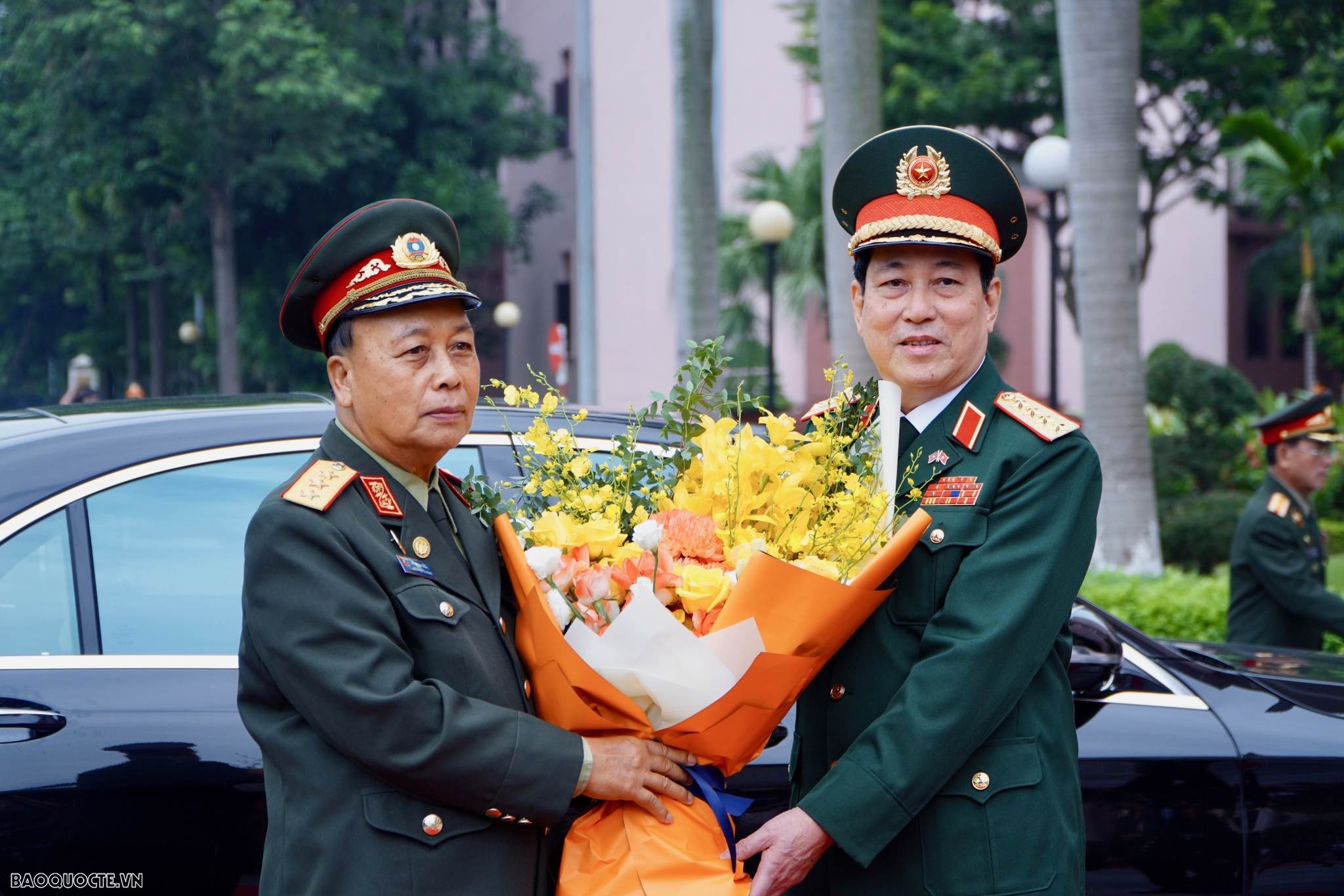 Thắt chặt hơn nữa quan hệ đặc biệt giữa quân đội hai nước Việt Nam-Lào