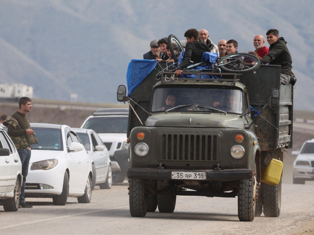 (09.27) Ít nhất 28.000 người sắc tộc Armenia đã rời khỏi Nagorno-Karabakh. (Nguồn: AFP)