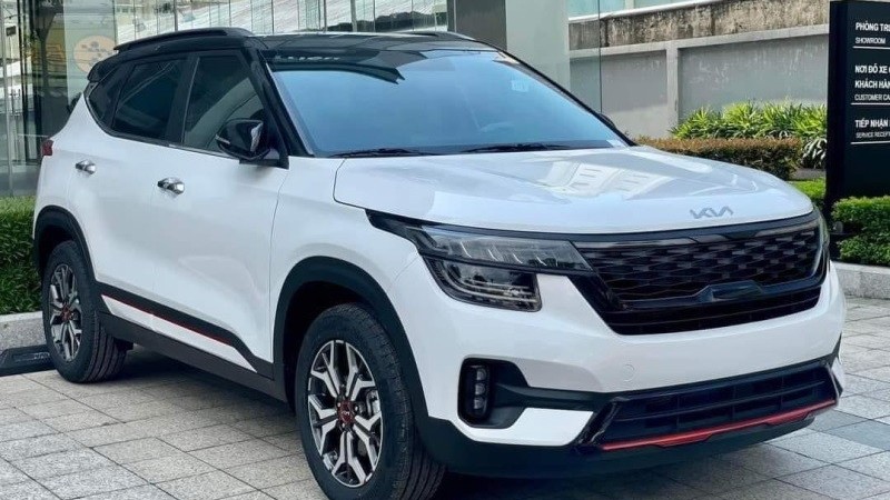 Cận cảnh Kia Seltos X-Line vừa về đại lý, giá 709 triệu đồng