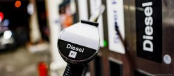 Cấm xuất khẩu dầu diesel, Nga sẽ ‘tái bản’ chiêu đã dùng với khí đốt sang châu Âu? Bắc bán cầu lại lao đao vì năng lượng?