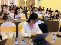 Kỹ năng truyền thông trong thời đại số: Nội dung là vua, công nghệ là nữ hoàng