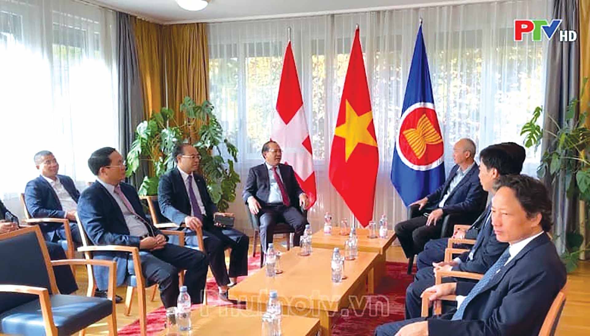 Sở Ngoại vụ Phú Thọ: 10 năm hội tụ - hội nhập - phát triển Sở Ngoại vụ Phú Thọ: 10 năm hội tụ - hội nhập - phát triển