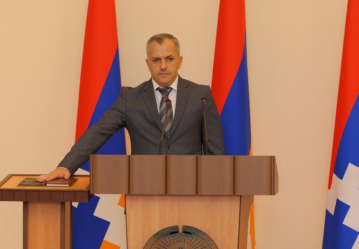 Cộng hòa Karabakh sẽ chấm dứt sự tồn tại từ tháng 1/2024, Thủ tướng Armenia cáo buộc Azerbaijan "thanh lọc sắc tộc" ở Karabakh Cộng hòa Karabakh sẽ chấm dứt sự tồn tại từ tháng 1/2024, Thủ tướng Armenia cáo buộc Azerbaijan "thanh lọc sắc tộc" ở Karabakh