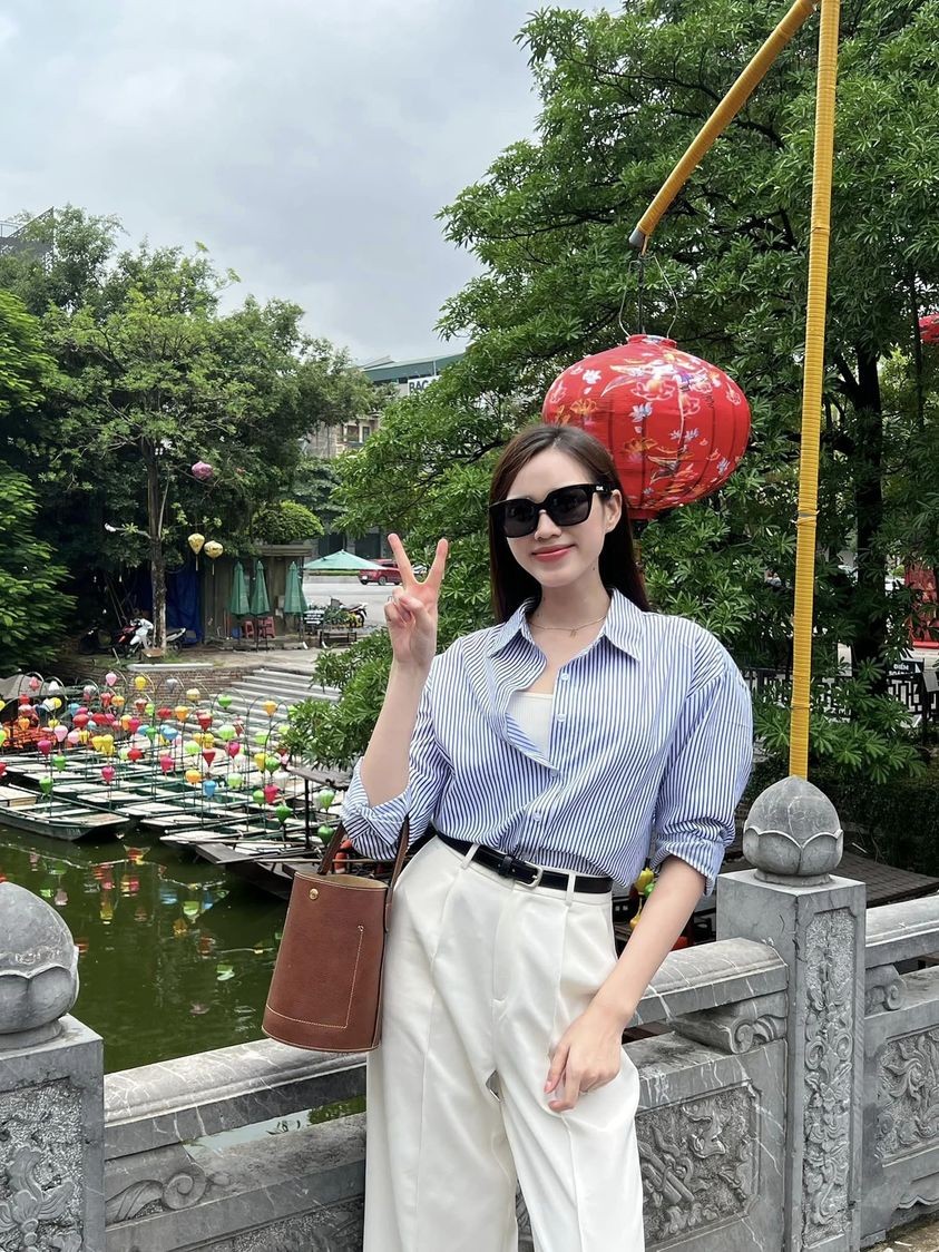 Hoa hậu Đỗ Thị Hà khoe nhan sắc 'cực phẩm'