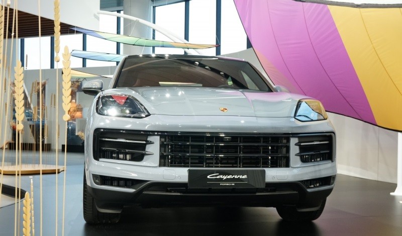 Cận cảnh Porsche Cayenne S Coupe 2024 vừa ra mắt tại Việt Nam Cận cảnh Porsche Cayenne S Coupe 2024 vừa ra mắt tại Việt Nam