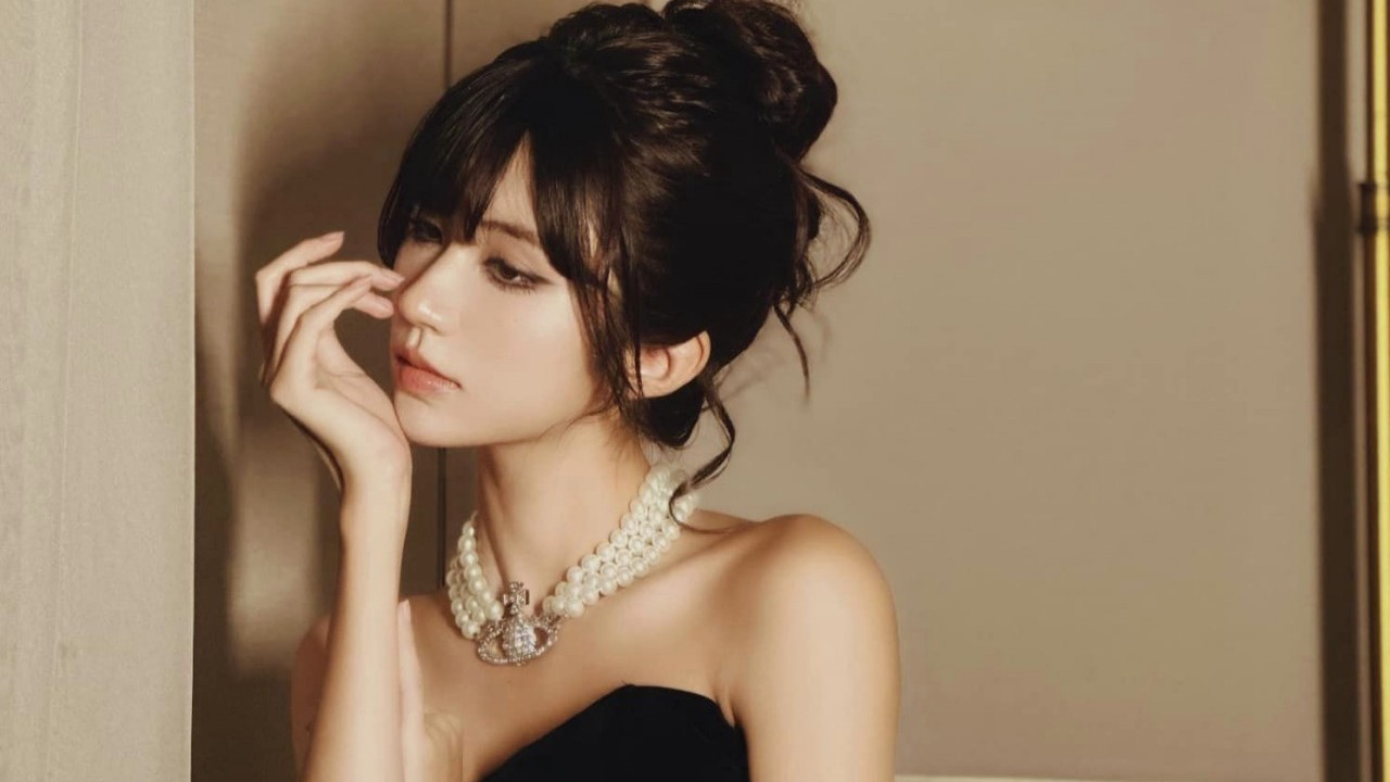 Diễn viên Ngọc Huyền sang chảnh, điệu đà tuổi 24