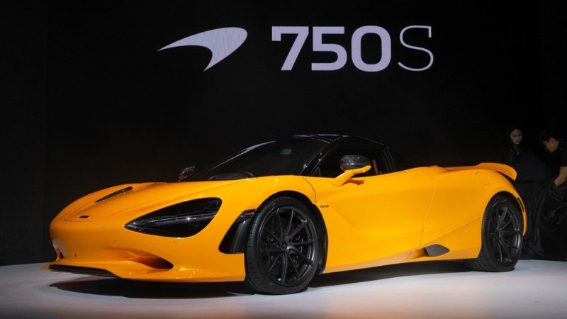 Cận cảnh siêu xe McLaren 750S vừa ra mắt tại Singapore, giá hơn 24 tỷ đồng
