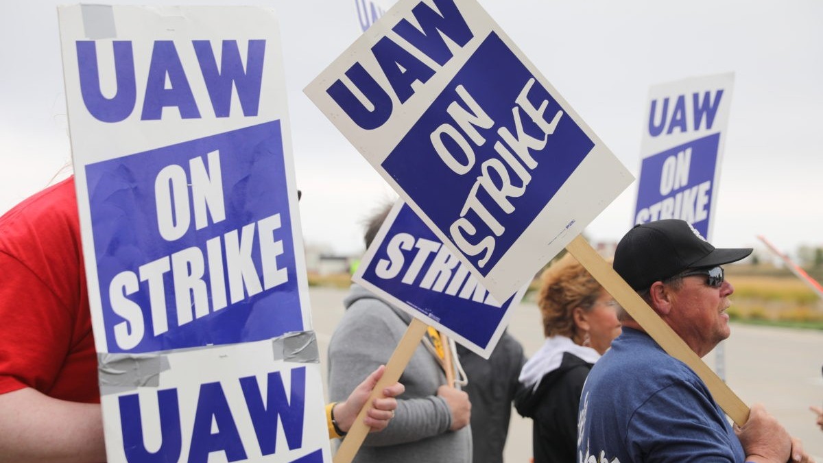 Mỹ: Thêm hàng nghìn người tham gia cuộc đình công lớn nhất của ngành ô tô