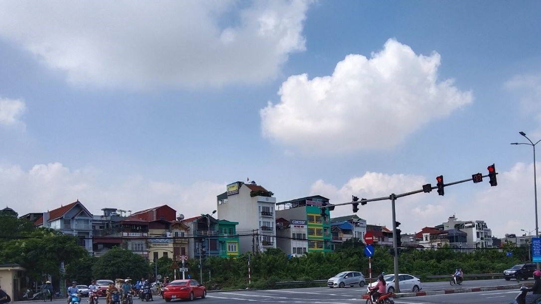 Dự báo thời tiết Hà Nội hôm nay 2/10/2023: Ngày nắng, có mây; đêm mưa rào, giông vài nơi