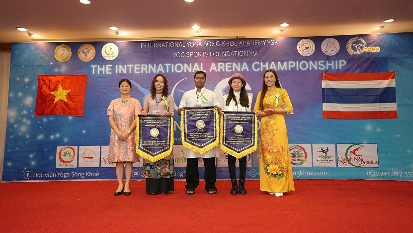 120 vận động viên tham dự Giải vô địch đấu trường Yoga Asana và Flow Yoga Quốc tế 2023
