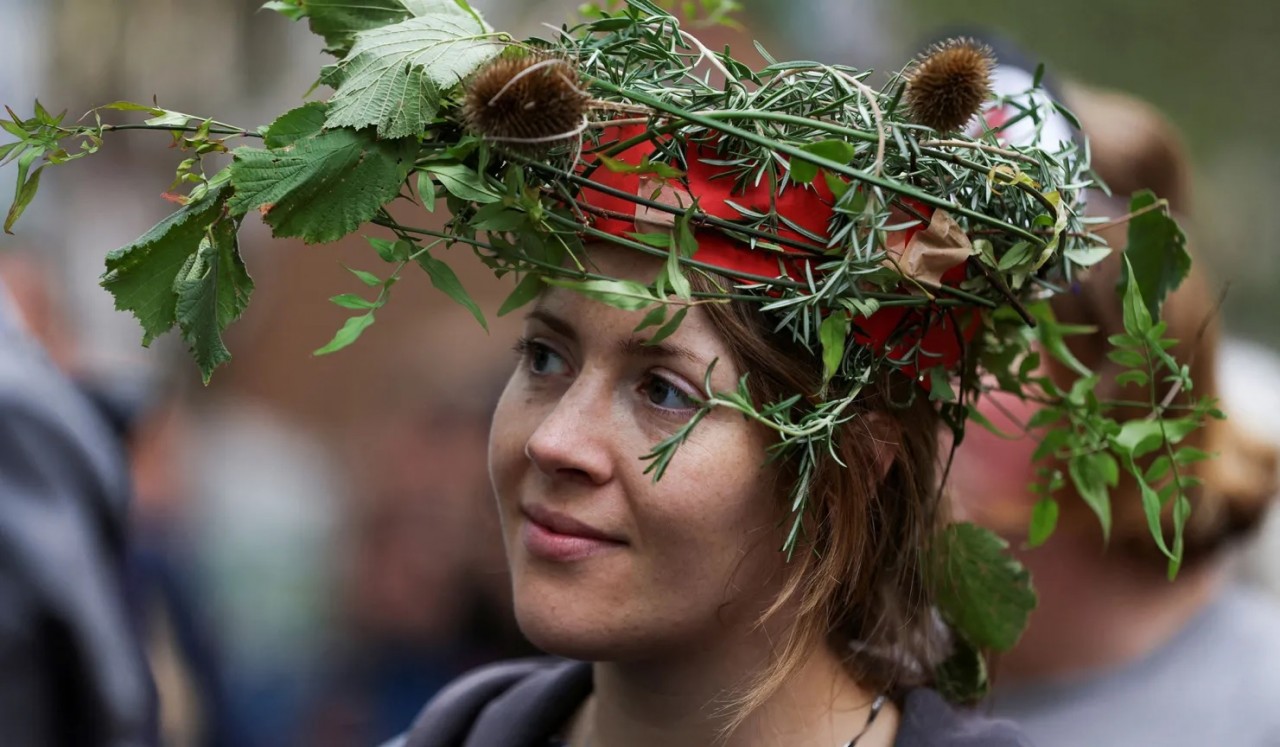 Ảnh ấn tượng (25/9-1/10): Tròn 1 năm Nga sáp nhập 4 vùng lãnh thổ; Ukraine bắn pháo tự hành ‘hoa cẩm chướng’; ông Biden có hành động lịch sử