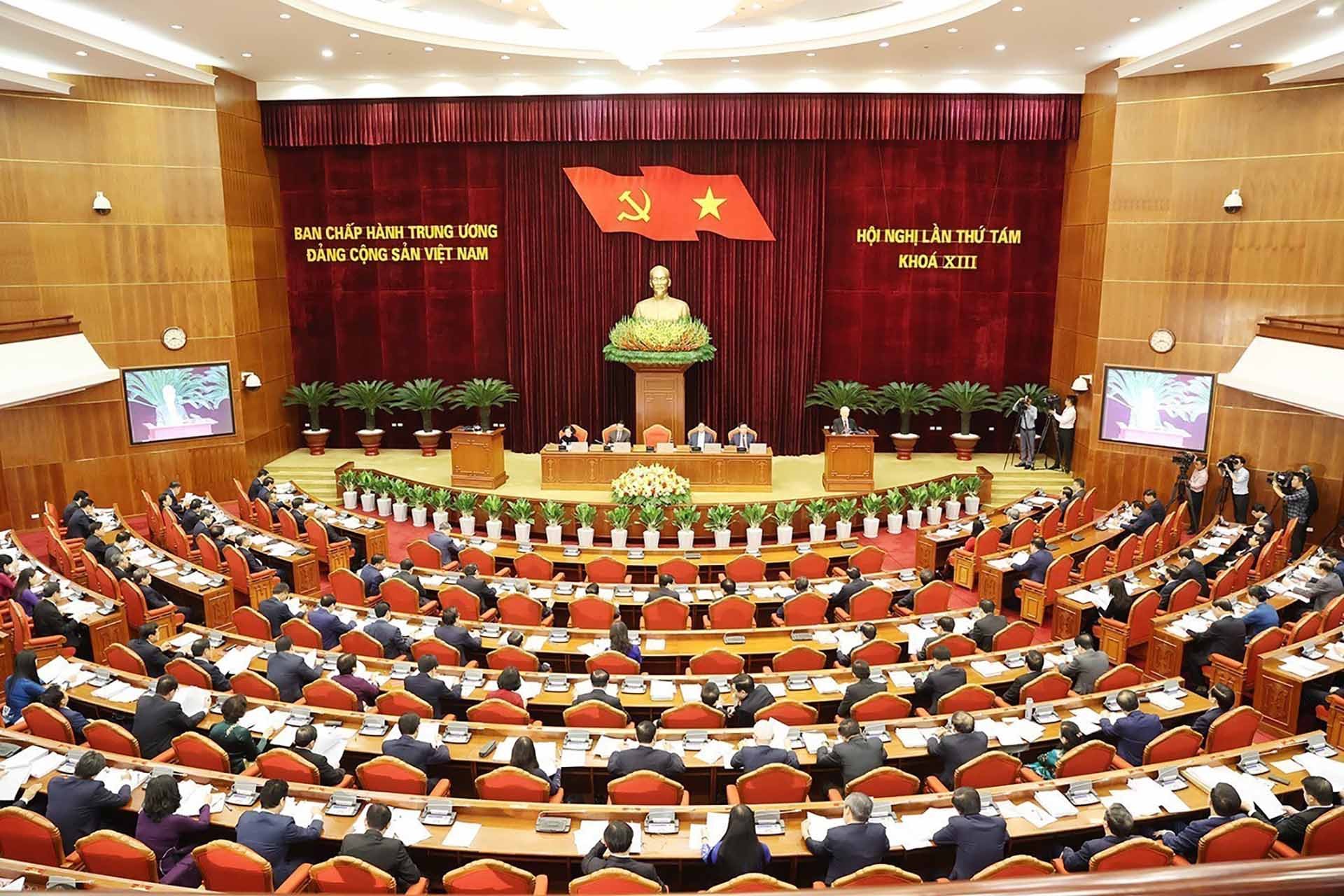 Toàn cảnh phiên khai mạc Hội nghị Trung ương 8, khoá XIII. (Nguồn: TTXVN) Toàn cảnh phiên khai mạc Hội nghị Trung ương 8, khoá XIII. (Nguồn: TTXVN)