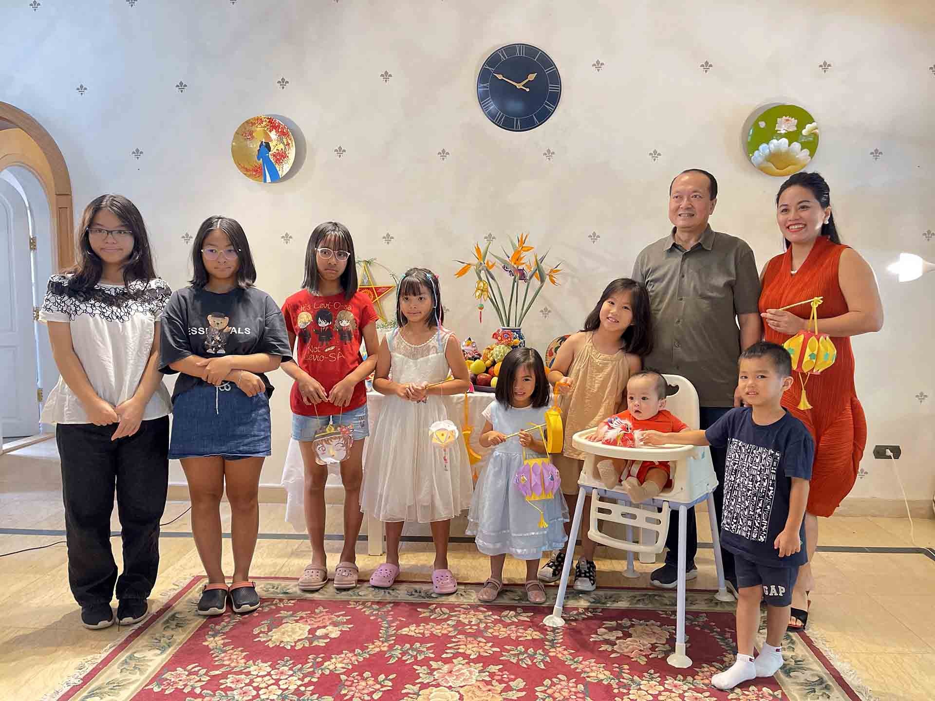 Thiếu nhi Việt Nam tại Ai Cập rộn ràng vui Trung thu Thiếu nhi Việt Nam tại Ai Cập rộn ràng vui Trung thu