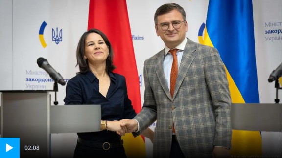 Ngoại trưởng Đức lại đến Ukraine, thể hiện sự ủng hộ ‘không lay chuyển’ đối với Kiev