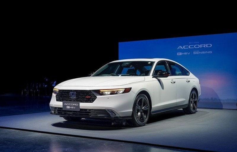 Cận cảnh Honda Accord 2024 vừa ra mắt tại Thái Lan, giá trên 1 tỷ đồng Cận cảnh Honda Accord 2024 vừa ra mắt tại Thái Lan, giá trên 1 tỷ đồng