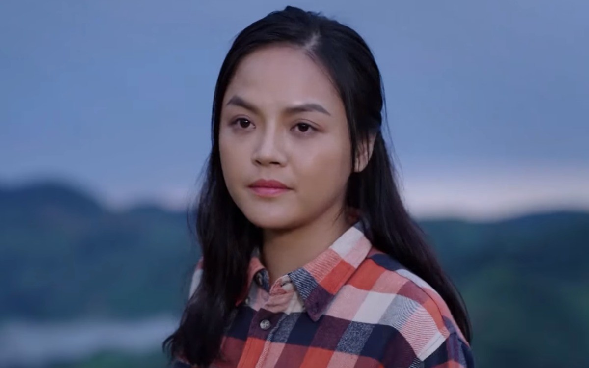 Diễn viên Thu Quỳnh phim Cuộc chiến không giới tuyến