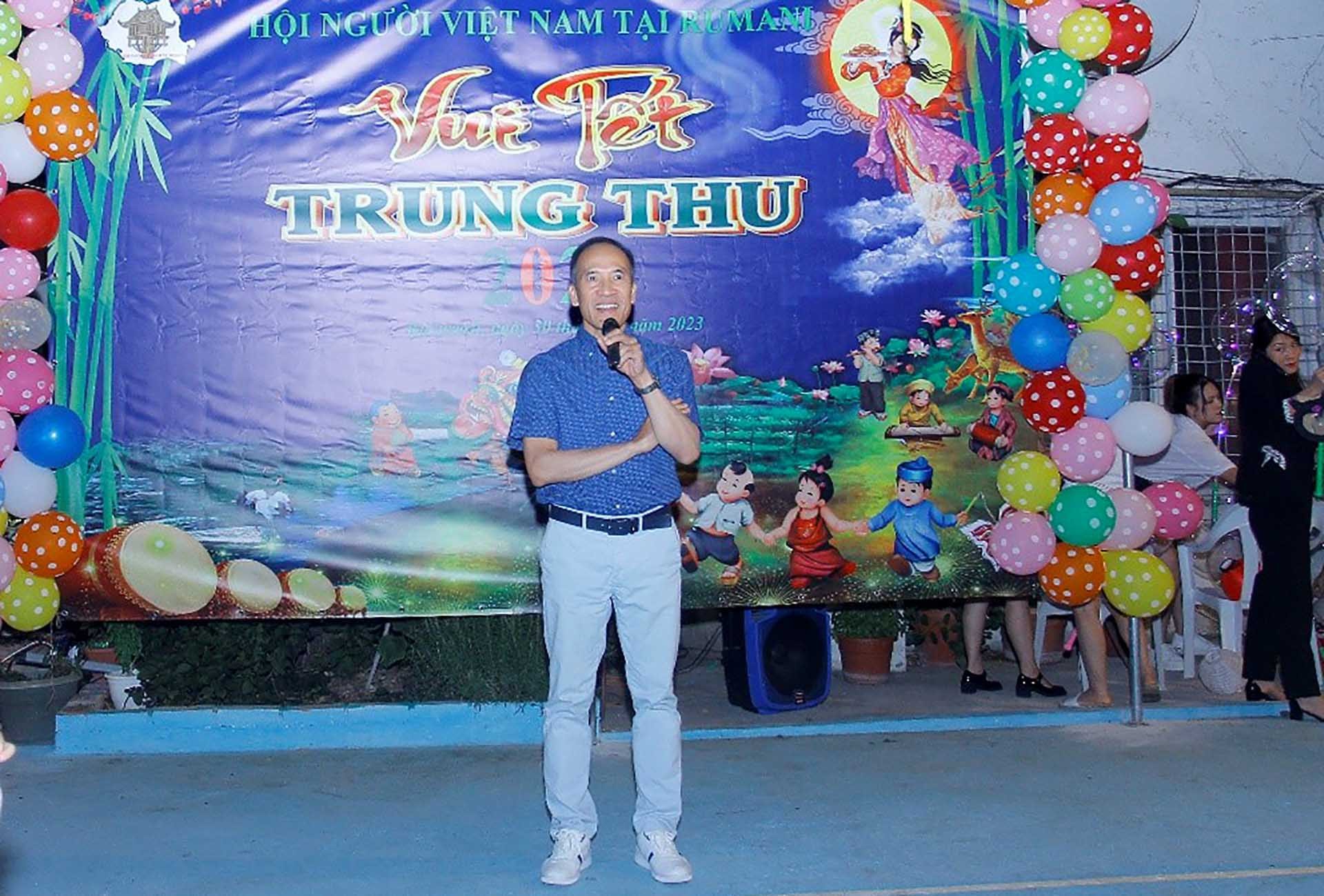 Tết Trung thu mang đậm tình quê hương tại Romania Tết Trung thu mang đậm tình quê hương tại Romania