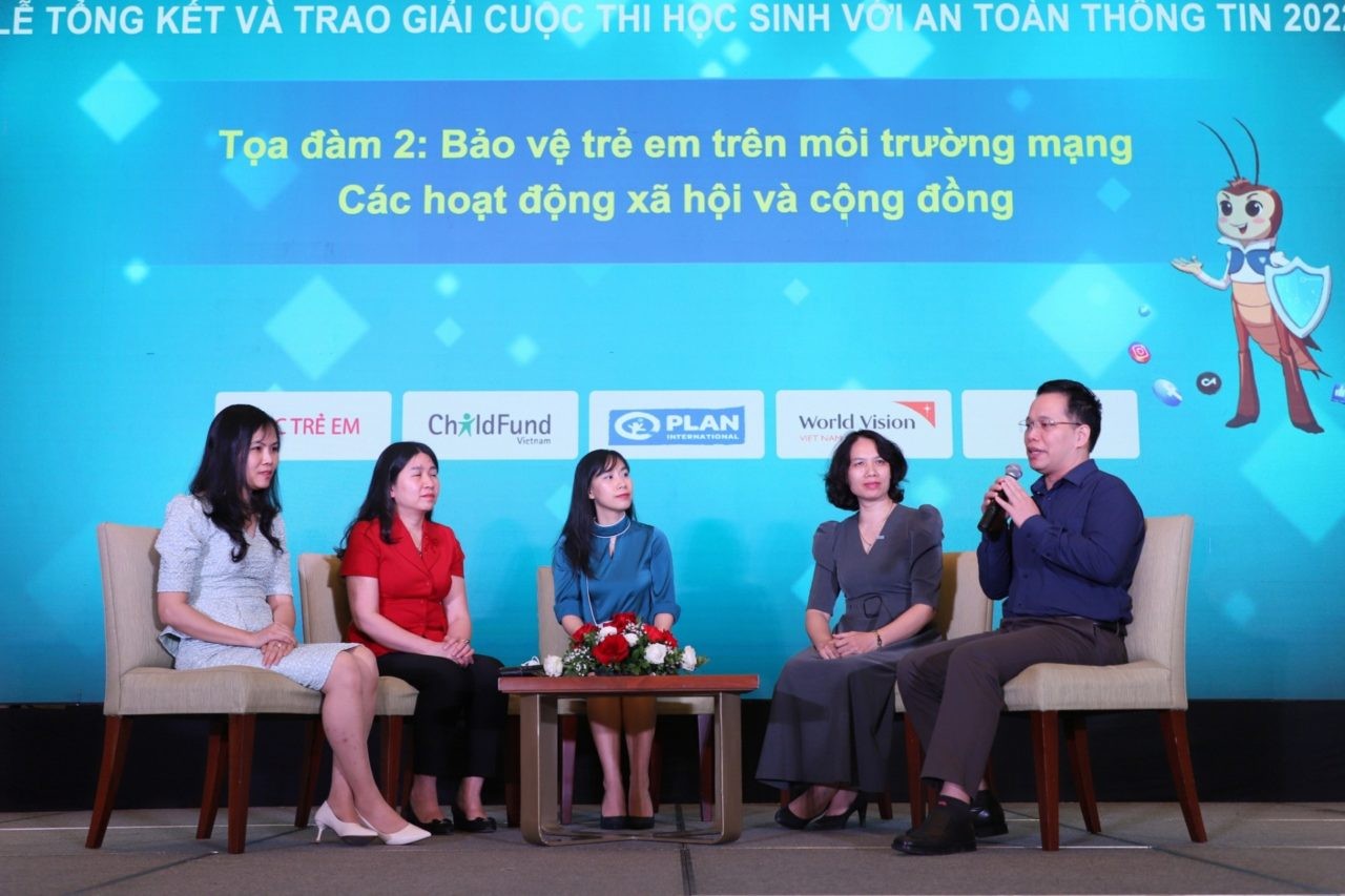Những 'tấm lá chắn phòng thủ' bảo vệ trẻ em trên môi trường mạng Những 'tấm lá chắn phòng thủ' bảo vệ trẻ em trên môi trường mạng
