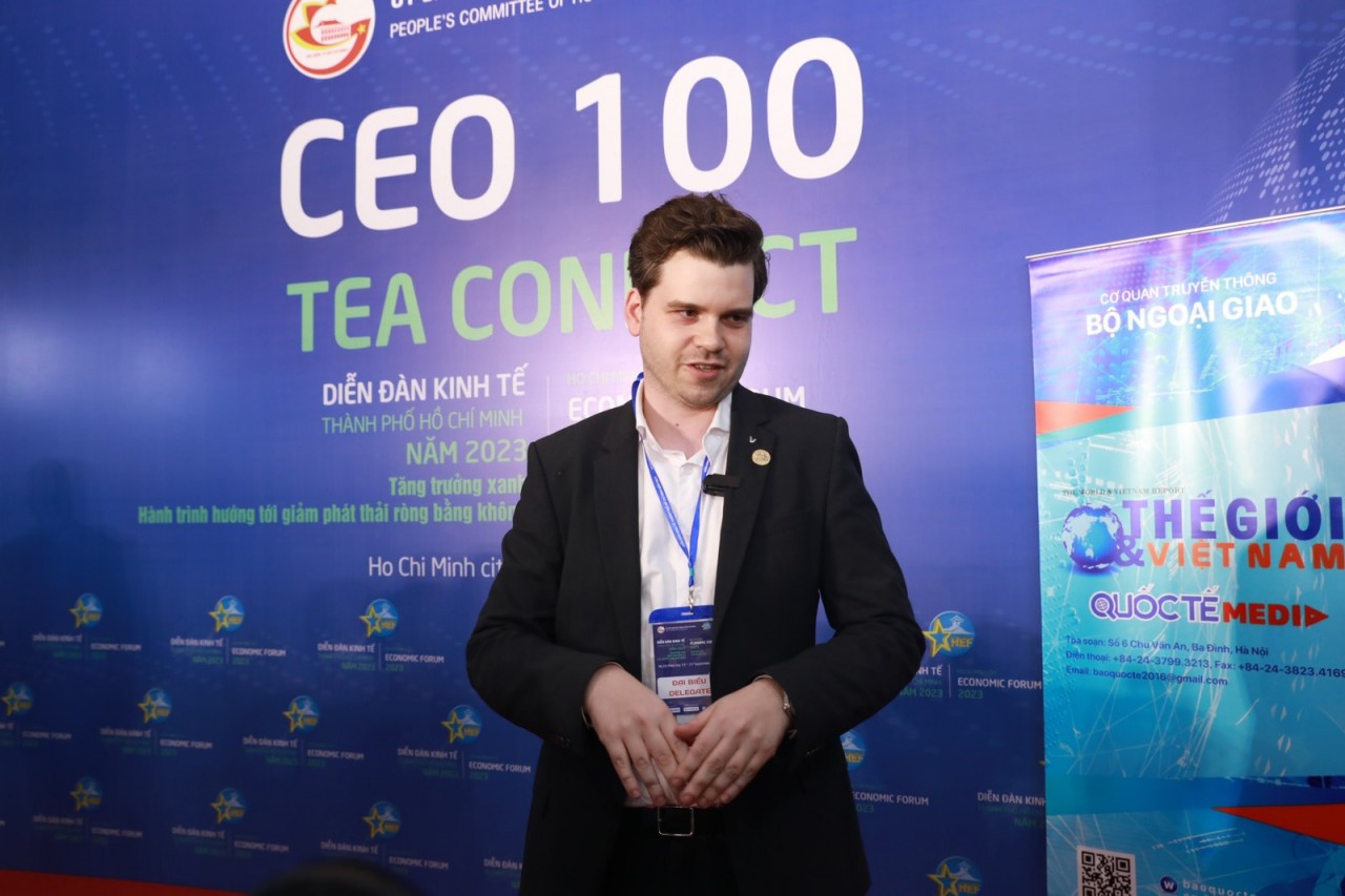 (10.03) Ông Alexander Ziehe, CEO của Văn phòng Đông Nam Á, châu Đại Dương của Tập đoàn Viessmann (Đức), CEO Viessmann Việt Nam, khẳng định doanh nghiệp sẽ tiếp tục đóng góp vào quá trình phát triển xanh của TP. Hồ Chí Minh. (Ảnh: Bến Thành)