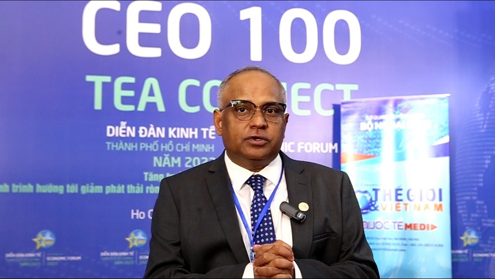 (10.04) ông Shaun Chakraborty, Giám đốc quốc gia của Ngân hàng Phát triển Châu Á (ADB) tại Việt Nam, khẳng định ADB có thể giúp đỡ TP. Hồ Chí Minh và Việt Nam về khía cạnh tài chính xanh. (Ảnh: Bến Thành) (10.04) ông Shaun Chakraborty, Giám đốc quốc gia của Ngân hàng Phát triển Châu Á (ADB) tại Việt Nam, khẳng định ADB có thể giúp đỡ TP. Hồ Chí Minh và Việt Nam về khía cạnh tài chính xanh. (Ảnh: Bến Thành)