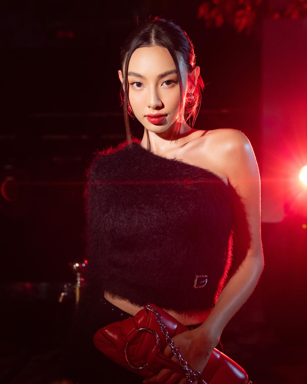 Hoa hậu Nguyễn Thúc Thùy Tiên