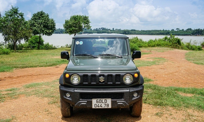 Cận cảnh Suzuki Jimny sắp bán tại Việt Nam, giá 900 triệu đồng