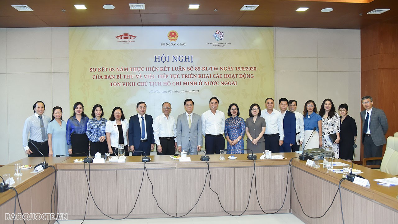 Tiếp tục tăng cường tuyên truyền, giới thiệu, tôn vinh Chủ tịch Hồ Chí Minh với cộng đồng quốc tế