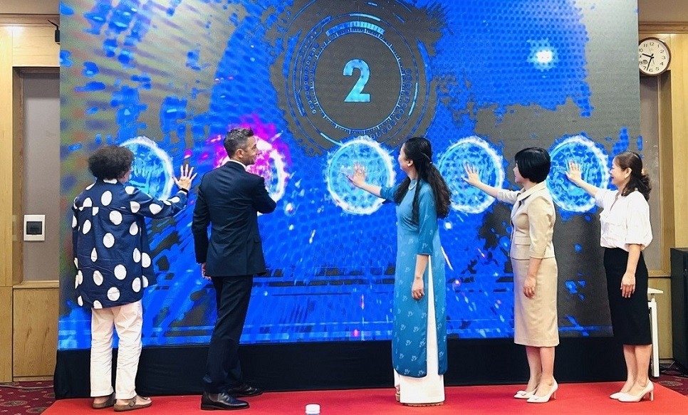 Phát động Sáng kiến truyền thông sáng tác vũ điệu 'Smoke-free dance – Cuộc sống không khói thuốc Phát động Sáng kiến truyền thông sáng tác vũ điệu 'Smoke-free dance – Cuộc sống không khói thuốc'