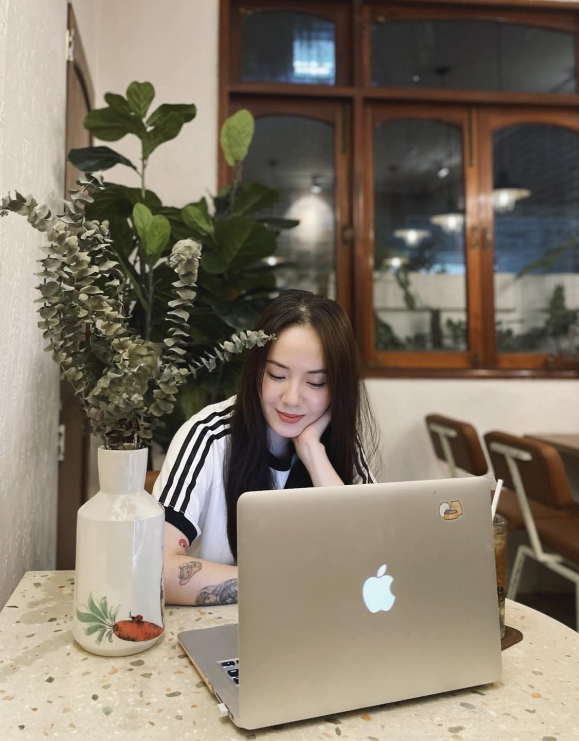 Nhan sắc ca sĩ Phương Linh Phương Linh khoe nhan sắc đẹp kiêu sa, cuộc sống của nữ ca sĩ kín tiếng bậc nhất showbiz Việt thế nào?