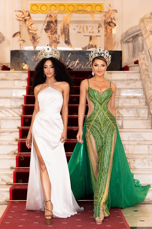 Người đẹp trên khắp thế giới tề tựu trên thảm đỏ 'Xin chào Việt Nam' Miss Grand International 2023 Người đẹp trên khắp thế giới tề tựu trên thảm đỏ 'Xin chào Việt Nam' Miss Grand International 2023